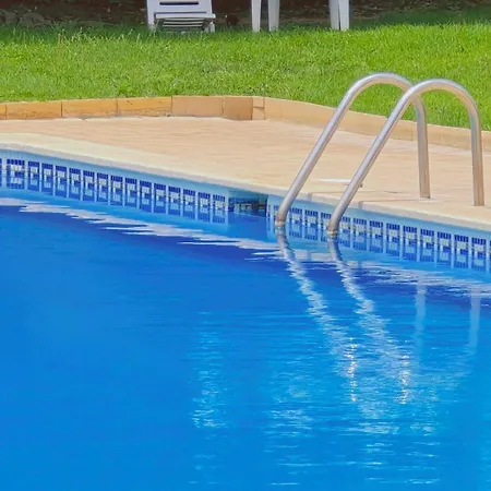 Eulalia With Pool And 5 Minutes From The דירה אלבופיירה