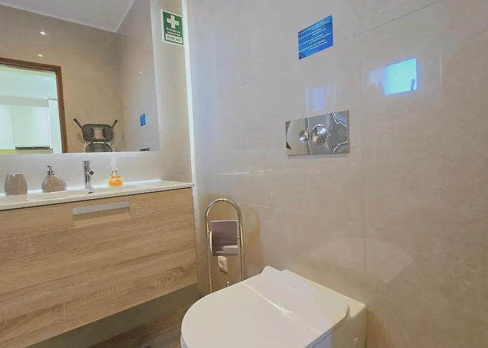 Eulalia With Pool And 5 Minutes From The